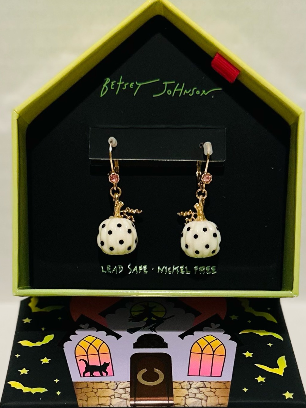 Betsey Johnson NWT White Pumpkin Earrings